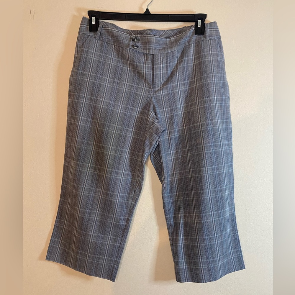 Vintage Mossimo Grey Women Capri Slacks Size 12